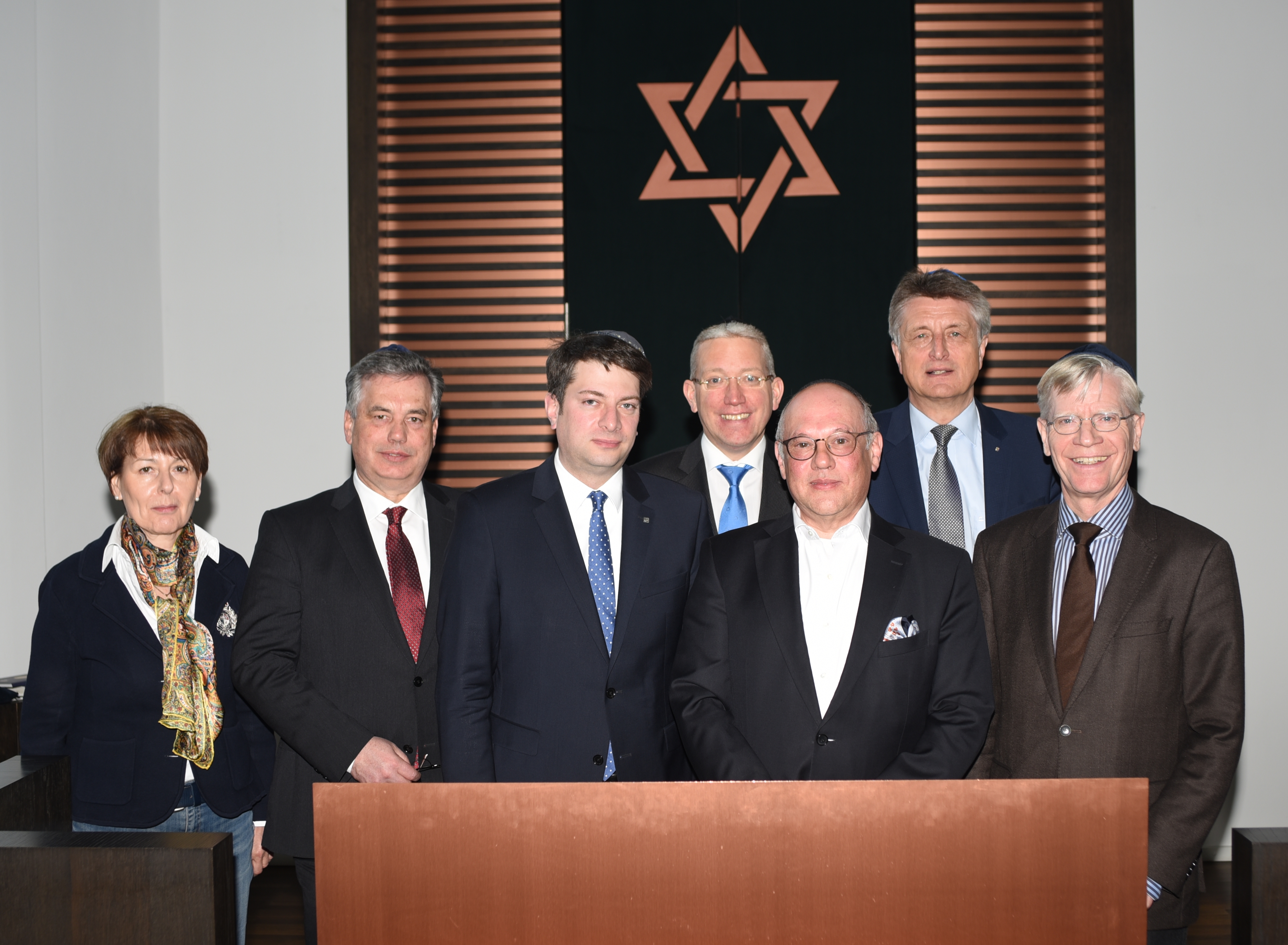 Besuch der Jüdischen Gemeinde in Osnabrück mit der Kollegin und den Kollegen der CDU-Landtagsfaktion aus dem Osnabrücker Land im Jahr 2015.
