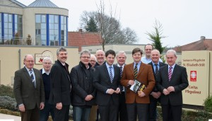 Zu Besuch in der Samtgemeinde Neuenkirchen: Staatsminister Eckart von Klaeden besuchte auf Einladung von Christian Calderone das St-Elisabeth-Stift.